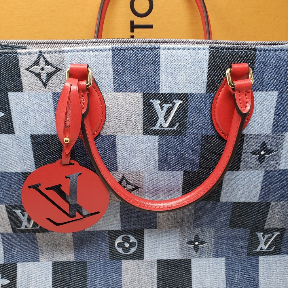 New!! Authentic Louis Vuitton ONTHEGO Tote Bag - Picture 12 of 12